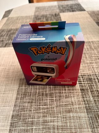 Cámara Polaroid Go Pokémon Sylveon Edition