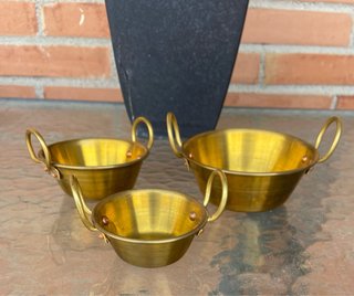 Set de 3 Vasijas Doradas con Asas
