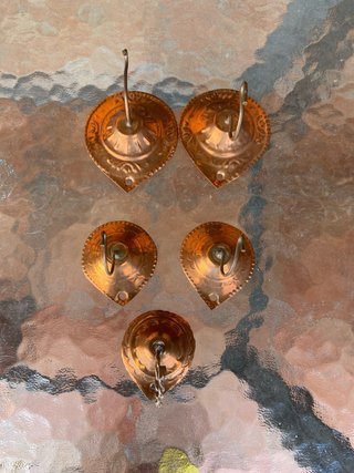 Set de 5 Colgadores de Bronce Antiguos