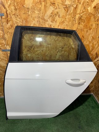 Puerta Trasera Izquierda Seat Leon ST