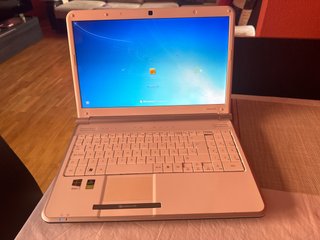 Portátil Packard Bell Blanco