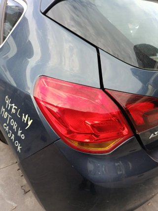 Piloto Trasero Izquierdo Opel Astra J