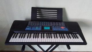 Teclado Casio+atril de regalo ascao