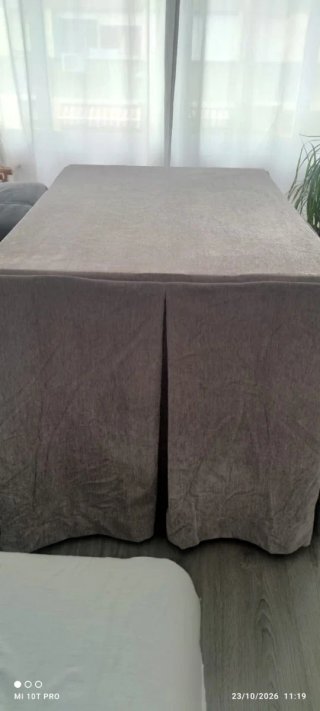 Enaguillas y mantel a juego