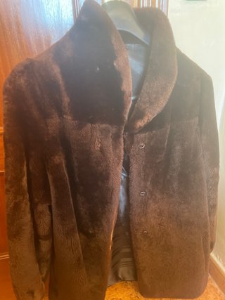 Chaquetón de pelo marrón