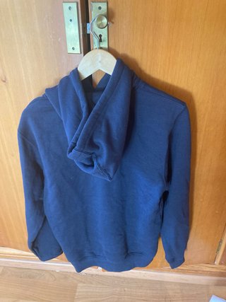 Sudadera Y camiseta