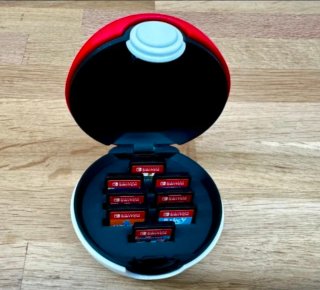 Estuche para Juegos Nintendo Switch Pokeball