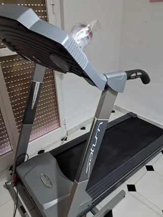Cinta de andar eléctrica Saturn