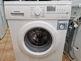 Lavadora carga frontal marca SIEMENS 7kg Blanca.