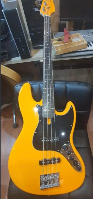 Bajo Eléctrico Marcus Miller Sire V3 2ª Gen