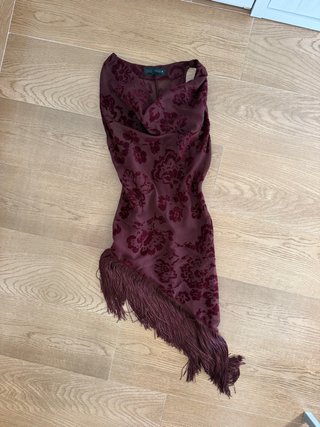Top Zara Burdeos con Flecos