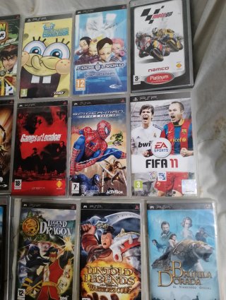 Lote de 16 Juegos para PSP