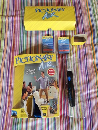Juego Pictionary Air caja rota