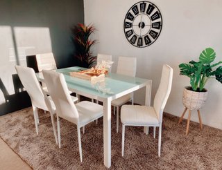 Conjunto comedor blanco con 6 sillas
