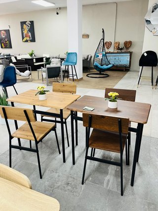 Mesa de Comedor Estilo Industrial