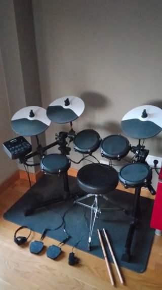 BARERIA ELECTRINICA ALESIS DEBUT KIT COMPLETA !!