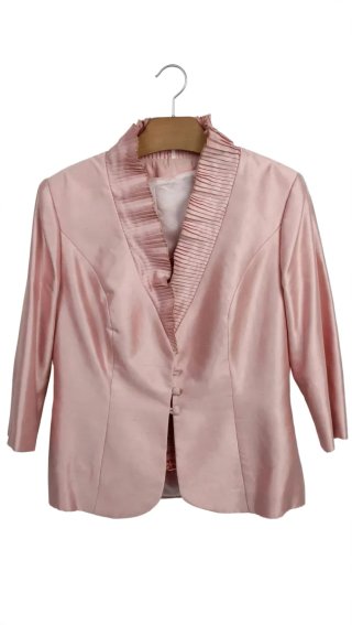 Conjunto de chaqueta rosa y top