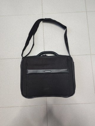 Maletín Samsonite Negro