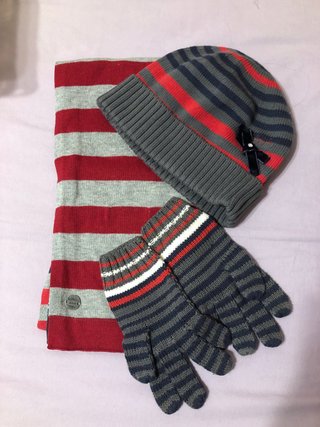 Conjunto Gorro, Bufanda y Guantes Niña