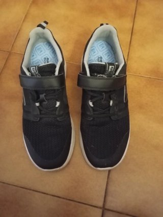 Bambas con velcro negras talla 43