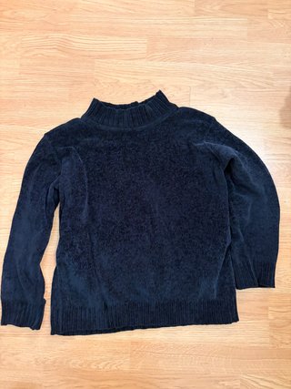 Jersei Negro de Cuello Alto