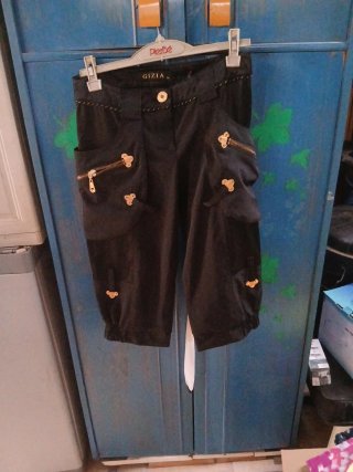 Pantalón corto Gizia negro