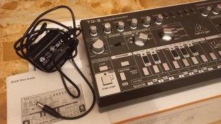 Behringer TD-3 Bass Line Synthesizer
