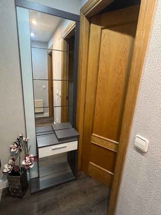 Mueble Recibidor con Espejo