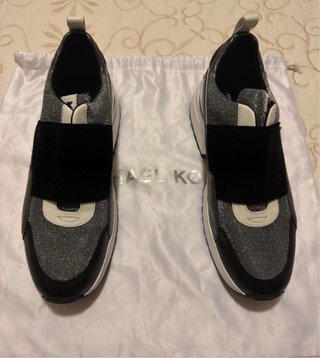 Zapatillas Michael Kors Negro y Gris