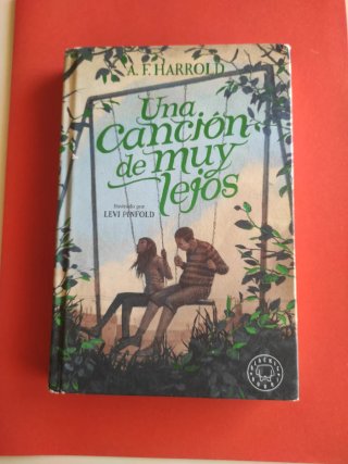 LIBRO: Una canción de muy lejos