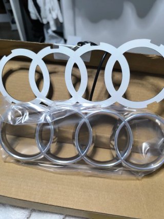 Logo Audi con Iluminación LED