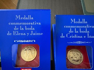 2 Medallas Conmemorativas Bodas Reales