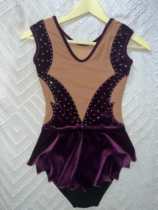 Maillot de Gimnasia Rítmica Morado/granate.