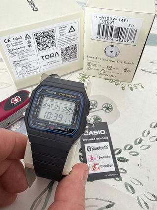 Reloj Casio F-B100W-1AEF