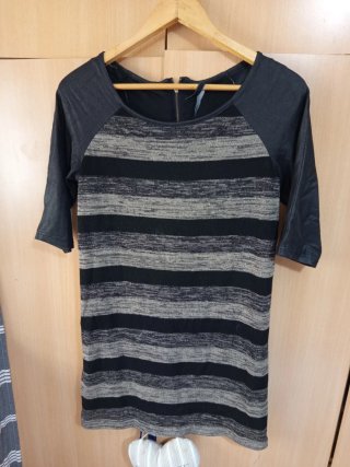 Vestido corto de rayas