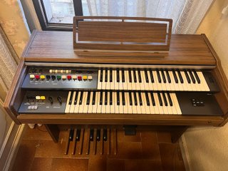 Órgano Vintage Años 80 Doble Teclado