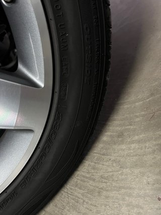 2 und 235/50 R18