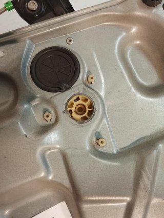 Elevalunas del izq volkswagen 604837755 polo 2840