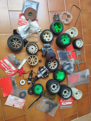 Lote de piezas y recambios coche radiocontrol