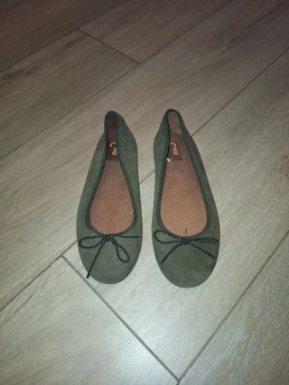 Bailarinas de ante verde CHUCHES