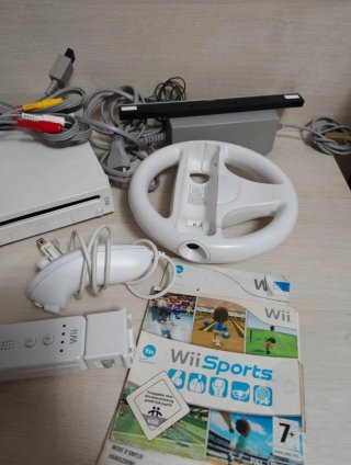 Consola Nintendo Wii Blanca + Wii Sports