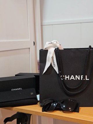 Gafas de Sol Chanel Coco Charms