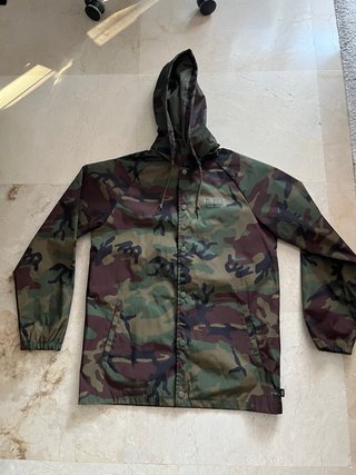 Chubasquero Vans Camuflaje