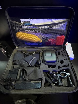 GoPro Hero 7 con accesorios