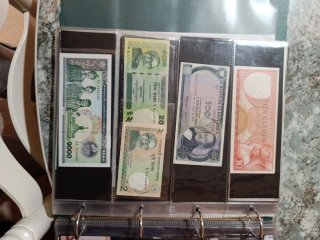 Colección de 5 Billetes Internacionales