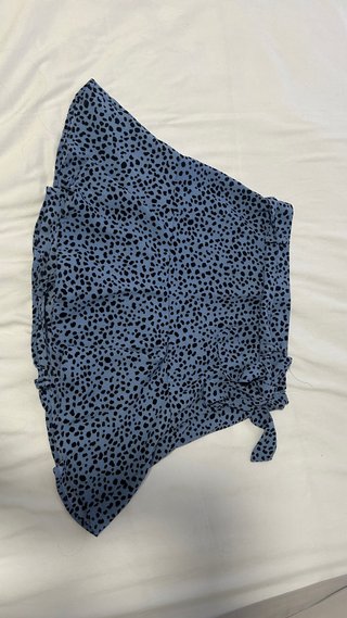 Falda con estampado de puntos