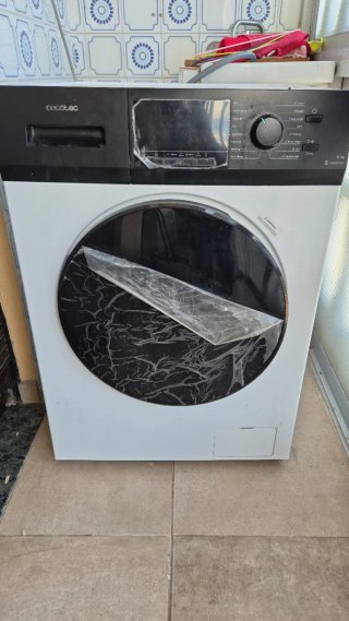 Lavadora Cecotec Blanca solo 3 meses