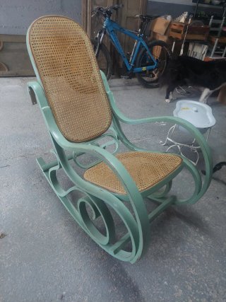 Mecedora Restaurada de Madera estilo thonet