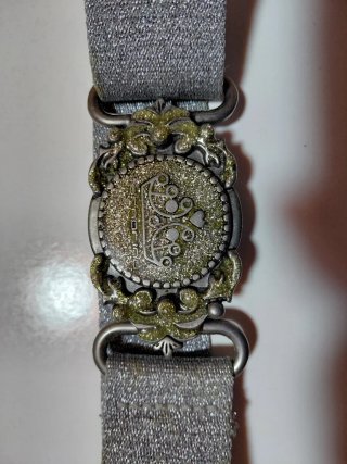 Cinturón Elástico con Hebilla Decorada .