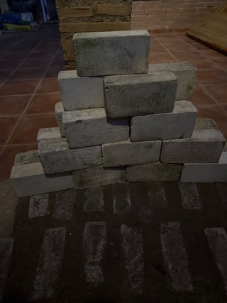Lote de 22 ladrillos refractarios blancos